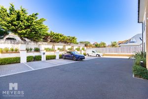 Photo 21- click for photo gallery